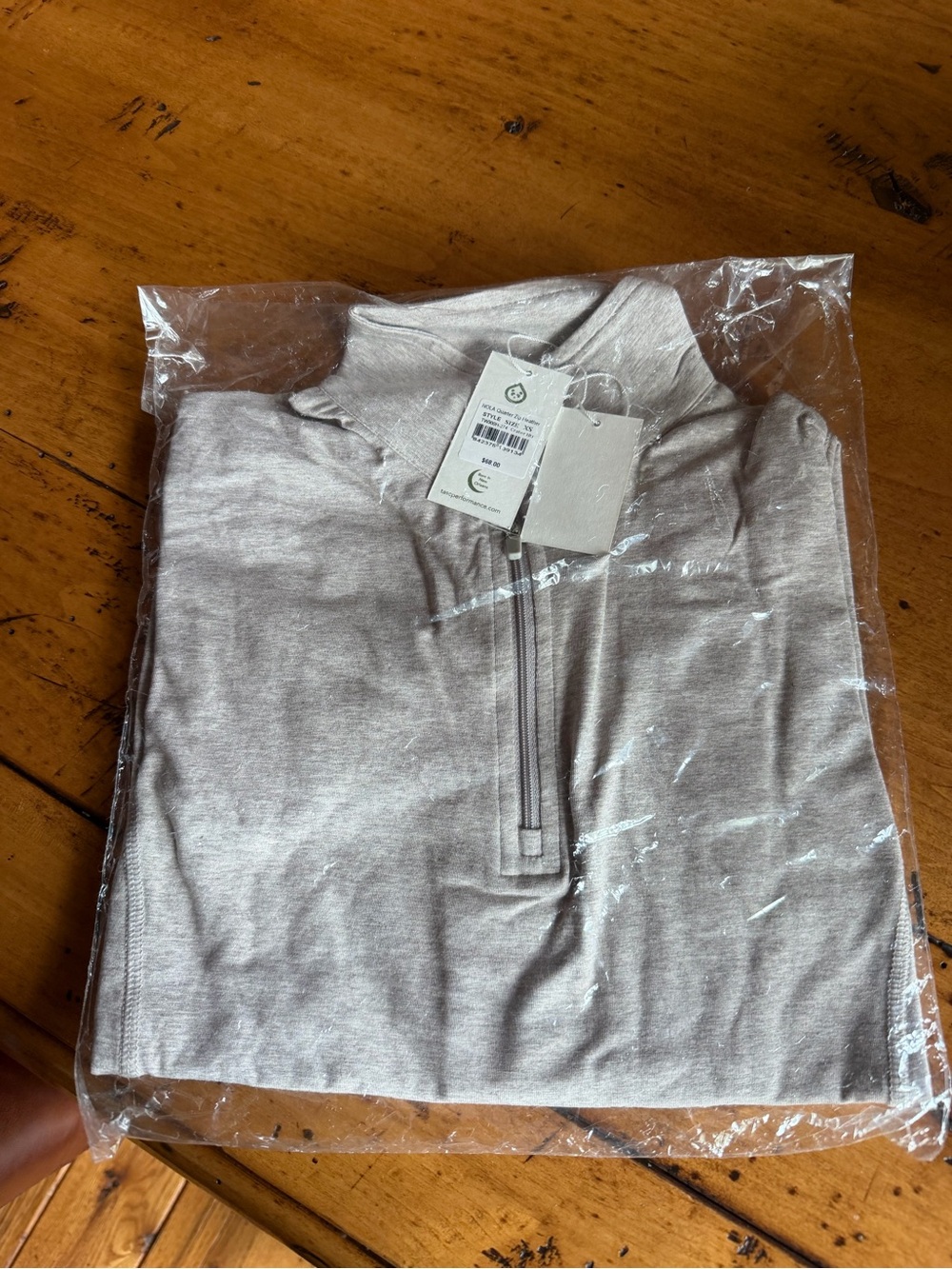 Quarter-Zip Women's Sweatshirt HEATHER
NWT in original packaging.